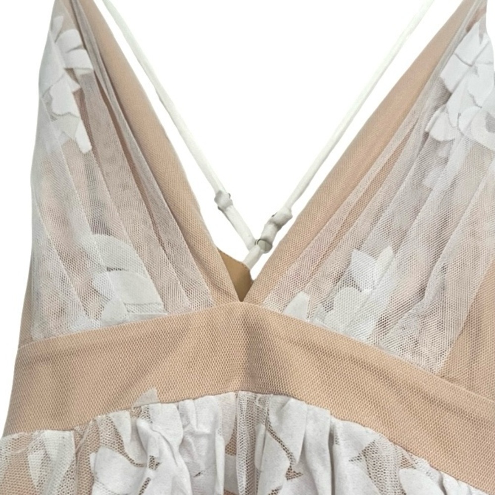 Luxxel Halle Maxi Dress Velvet Flower Sheer overlay White Nude Wedding Gala S - Picture 8 of 12